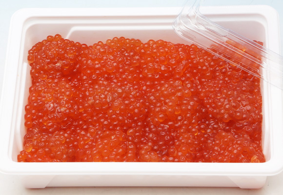 Salmon roe (in egg sack)